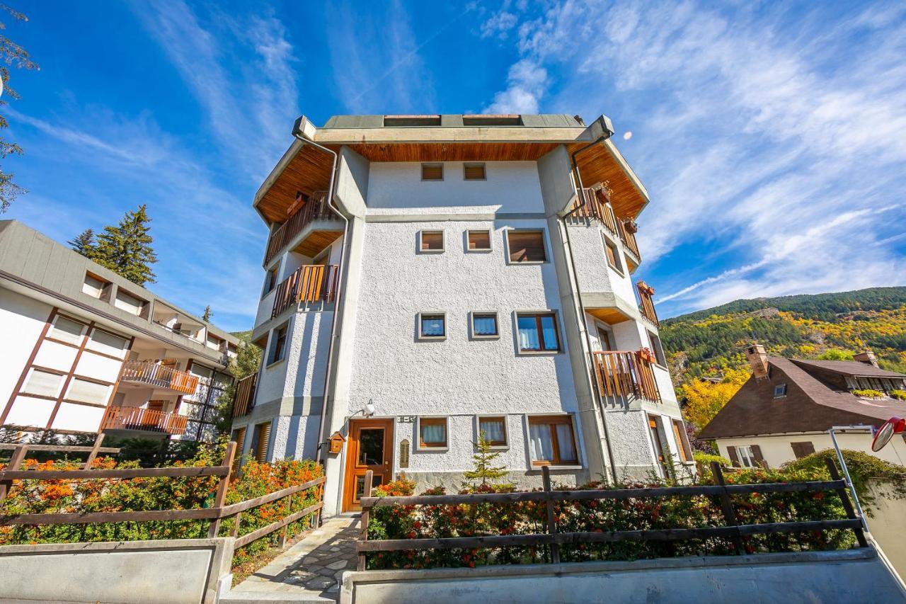 Il Rododendro City Center - Happy Rentals Bardonecchia Exterior photo